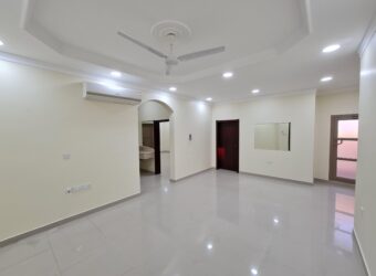 Three bedrooms flat for rent in Jurdab semi furnished without EWA