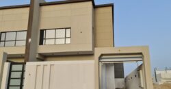 للبيع فيلا سكنية جديدة وفاخرة تتكون من أربع غرف نوم بمنطقة السهلة الشمالية (مناسبة للسكن الاجتماعي)
