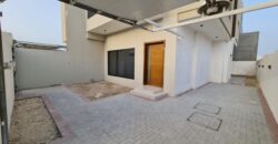 للبيع فيلا سكنية جديدة وفاخرة تتكون من أربع غرف نوم بمنطقة السهلة الشمالية (مناسبة للسكن الاجتماعي)
