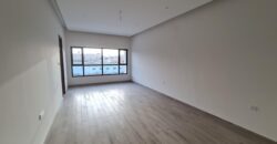 للبيع فيلا سكنية جديدة وفاخرة تتكون من أربع غرف نوم بمنطقة السهلة الشمالية (مناسبة للسكن الاجتماعي)