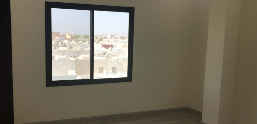 للإيجار شقة سكنية نصف مفروشة بمنطقة بو قوة (سرايا 2)