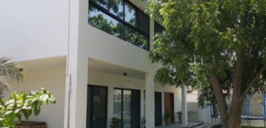 Luxury villa for sale with three bedrooms masters, located in Al Malkiyah