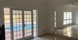Luxury villa for sale with six bedrooms, located in Tubli