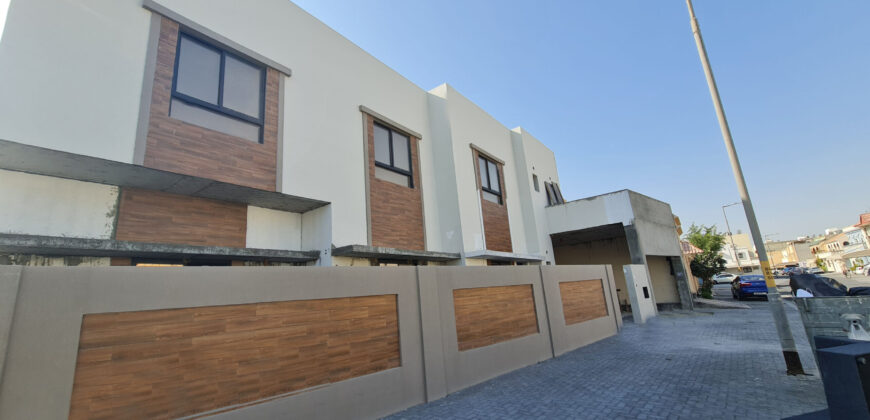 Three luxury villas for sale located in Isa Town