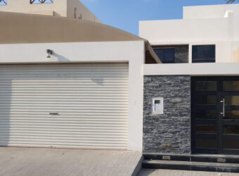 Luxury villa for sale with 5 bedrooms, located in Sanad Town